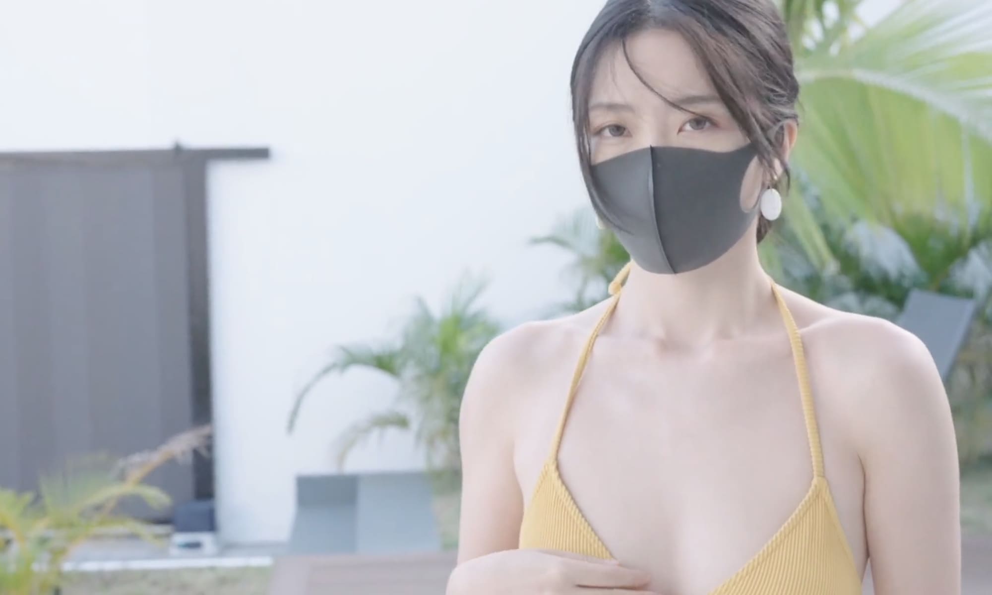 bokep hongkong melakukan sex di dekat kolam