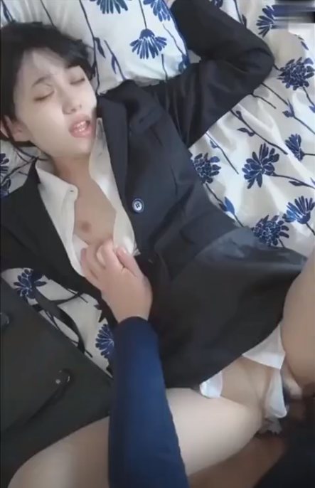 baru pulang kerja udah di perkosa aja