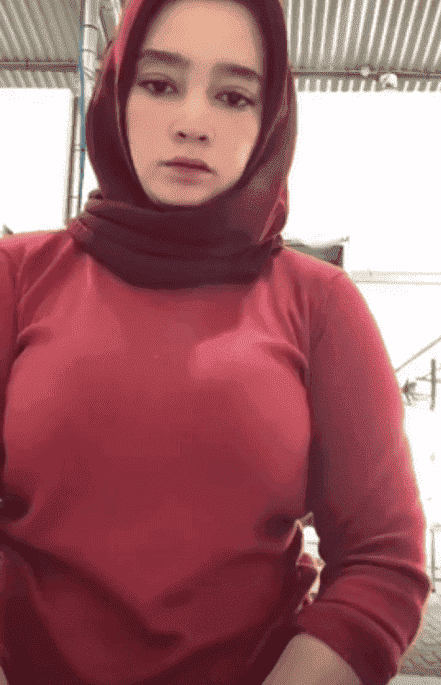 Bokep Indo Nemenin Tante Kimora tembem gurih masak di dapur