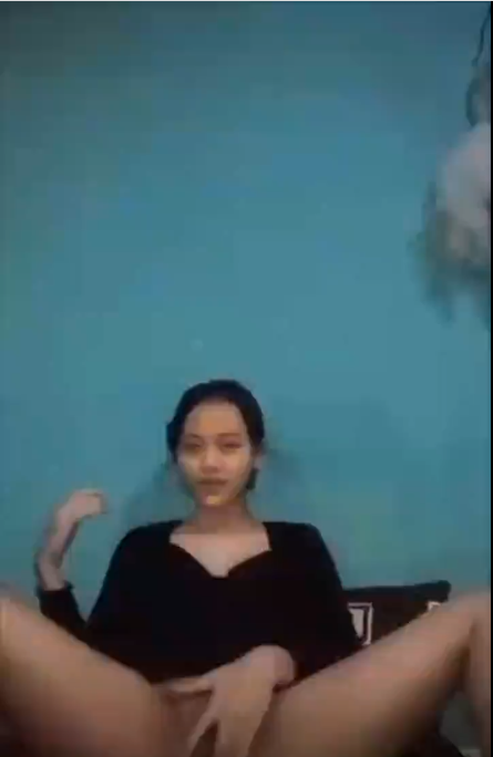 si cantik suka colmek