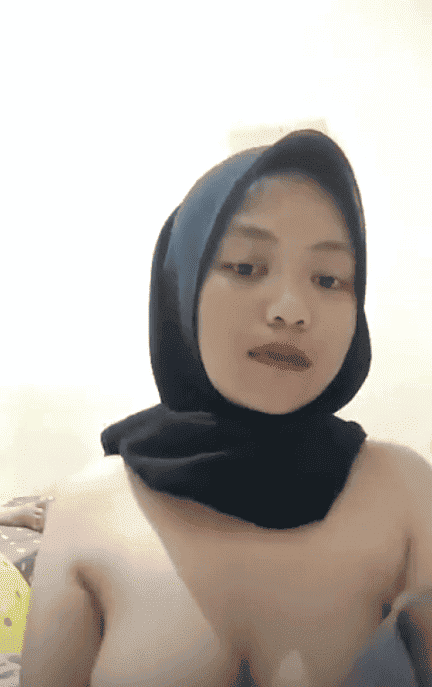 bokep indo hijab lagi sange berat