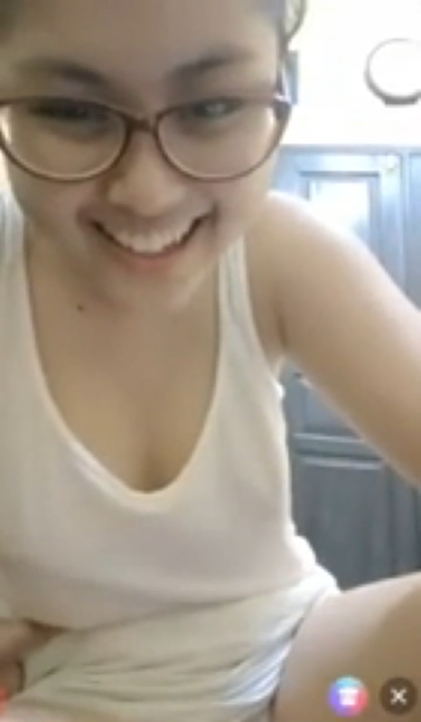 Abg kacamata VCS